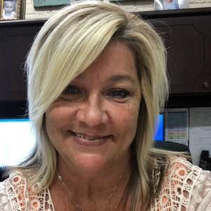 Meet your Posher, Lynne